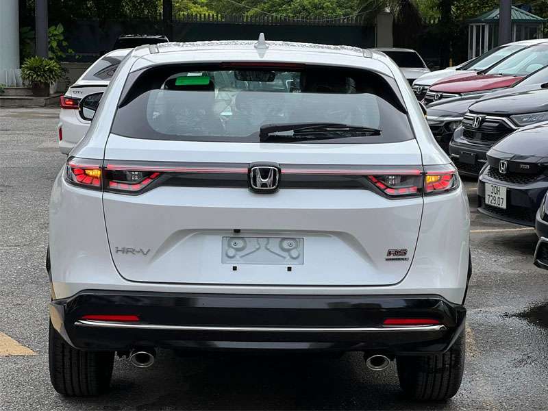 gia-lan-banh-honda-hrv-mau-trang-rs-honda-oto-quan-7