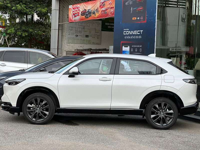 honda-hrv-mau-trang-rs-2024-honda-oto-quan-7